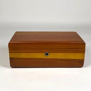 Lane Cedar Wood Keepsake Jewelry Trinket Box with 2 Keys Vintage Storage Chest
